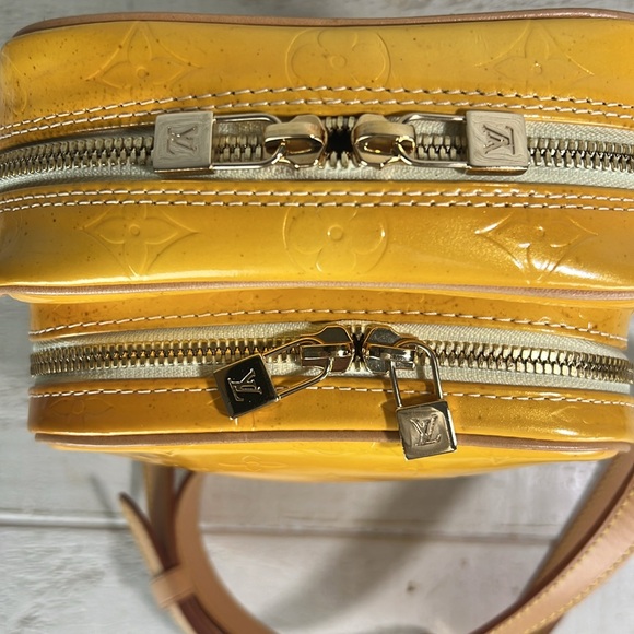 Louis Vuitton LV Shoulder Bag M91075 Wooster Yellow Vernis - Picture 7 of 16